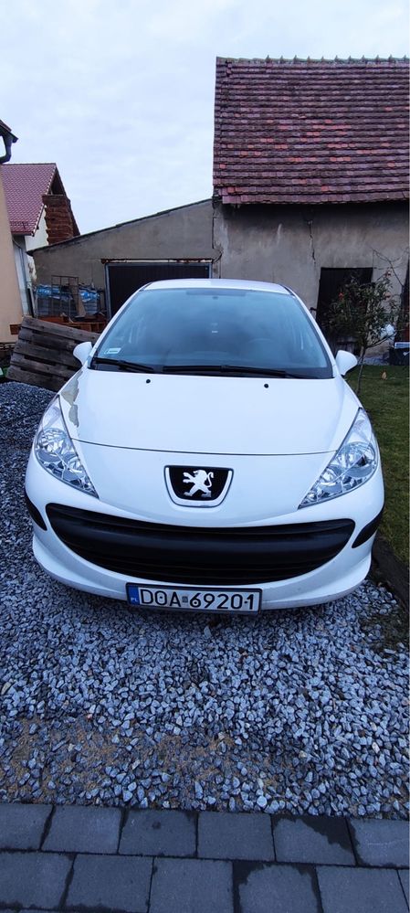Peugeot 207 1.4 HDI biały
