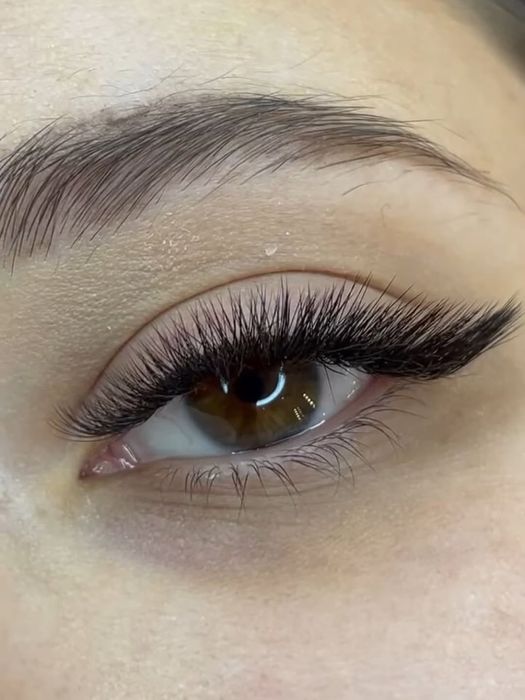 Наращивание ресниц , ламинирование ресниц