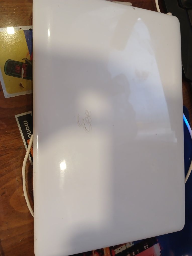 Продам ноутбук Asus Eee pc 32бит
