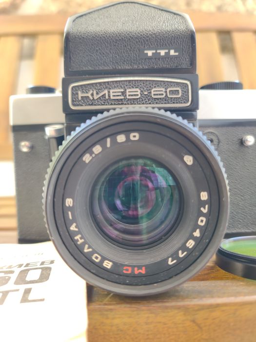 Máquina fotográfica Kiev-60 TTL