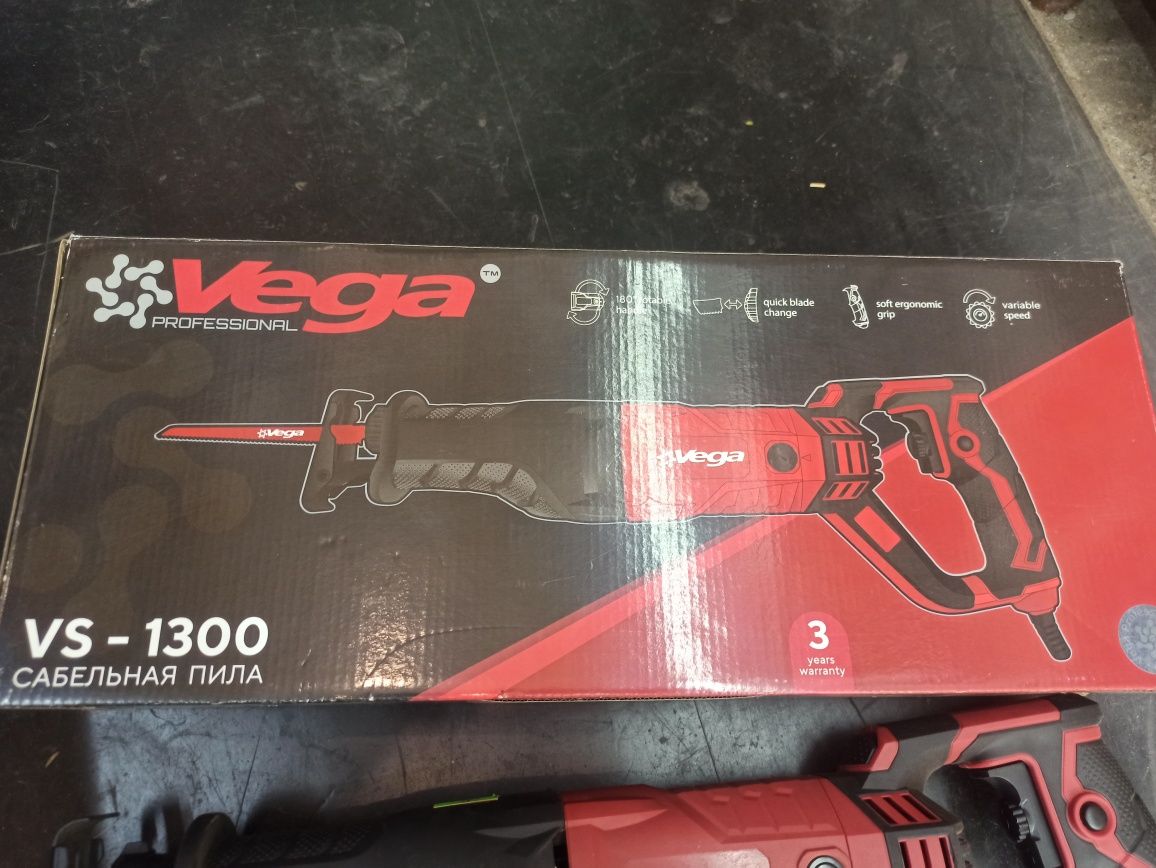 Шабельна пилка Vega VS-1300