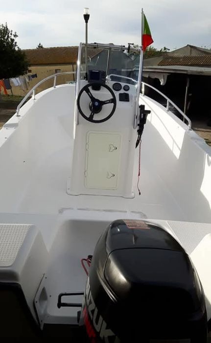 Vendo Barco Marimar Vega 5.40, com motor Suzuki 50 CV 4 tempos