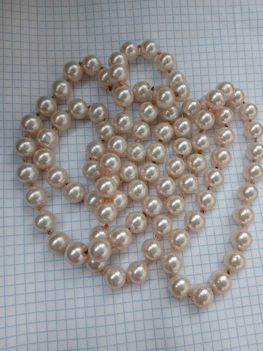 Женские бусы жемчуг