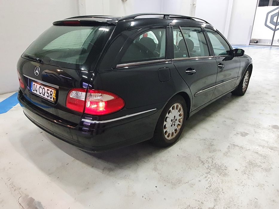Mercedes E270 CDI elegance c/ bola de reboque