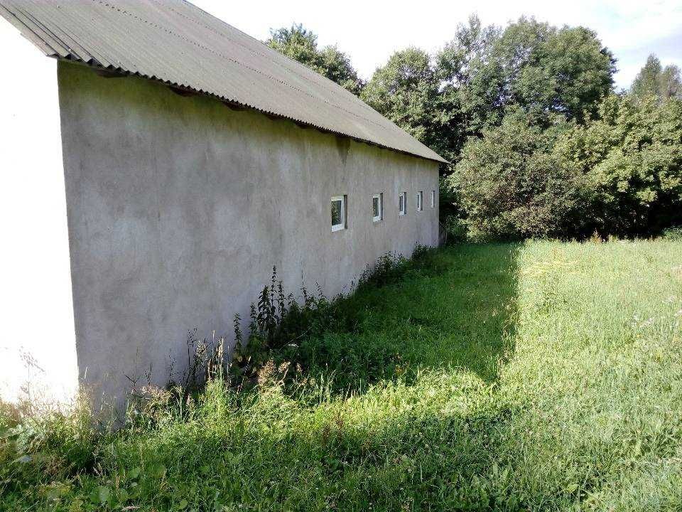 Одноповерхова будівля S= 157.4 м2. 0,25 га, Мигове, вул Кармелюка 74а