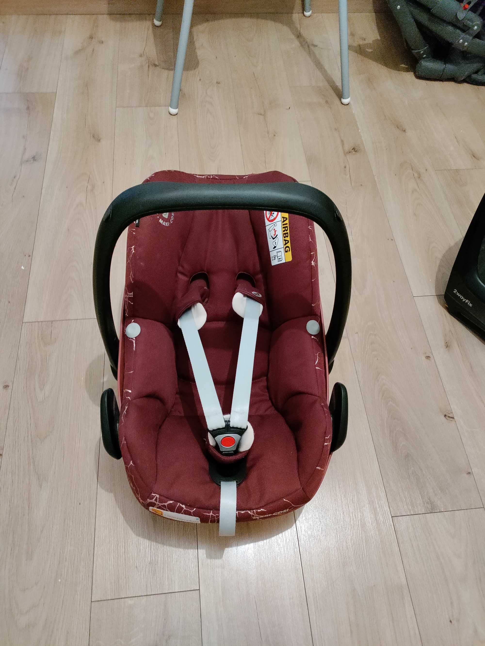 Bezwypadkowy Fotelik Maxi-Cosi Pebble Plus 0-13 kg, Isofix, 2wayFix