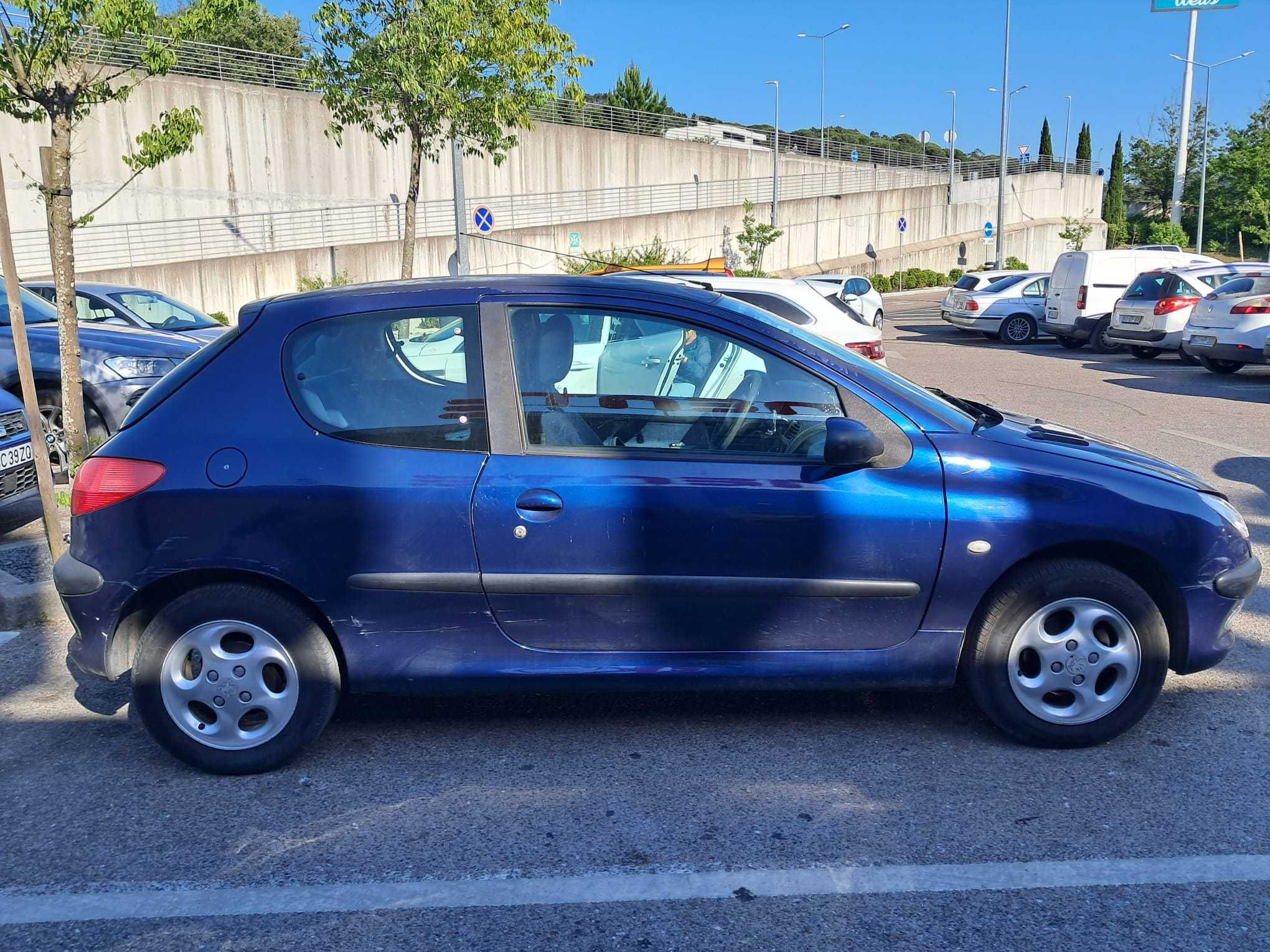 Peugeot 206 pronta à usar