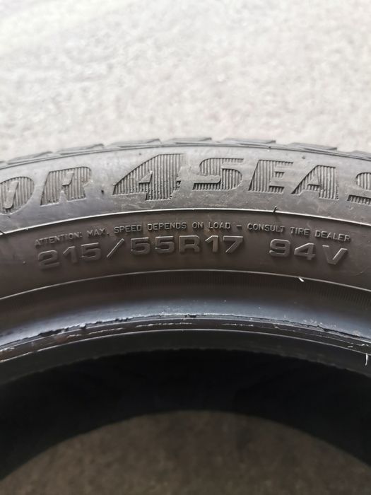 Komplet opon 215/55R17 94V Goodyear Vector4Seasons Gen-2 #