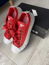 Converse czerwone oryginalne