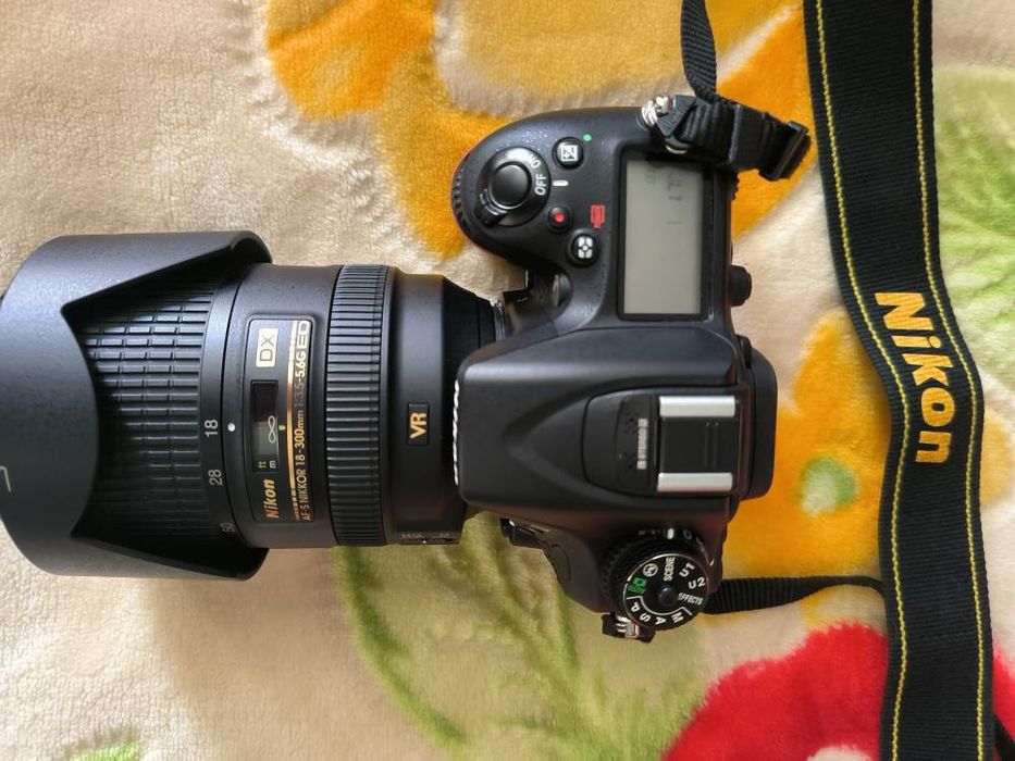 Объектив Nikon AF-S 18-300mm f/3.5-5.6G ED VR