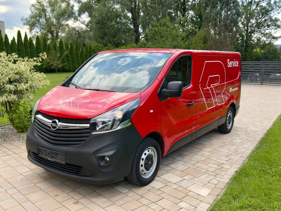 Opel Vivaro Idealny stan, profesjonalna zabudowa, gotowy do pracy