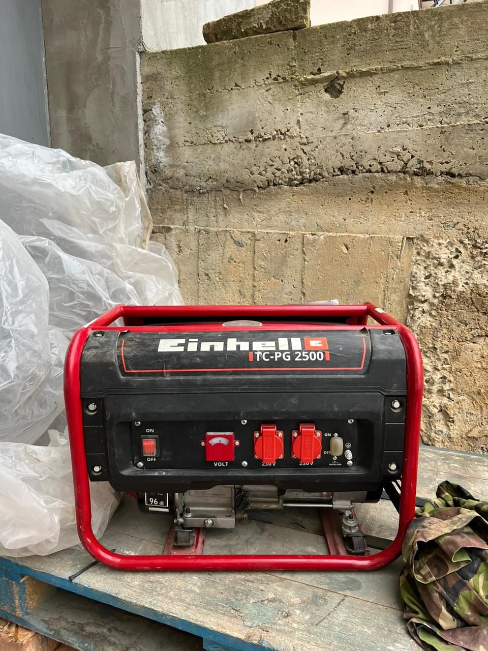 Генератор Einhell TC-PG 2500. Бензиновий