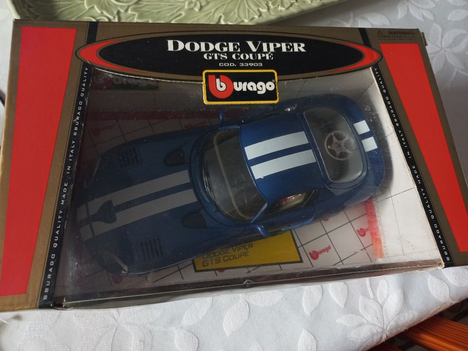 Gold collection BBURAGO: Dodge Viper (GTS COUPE) 1/18