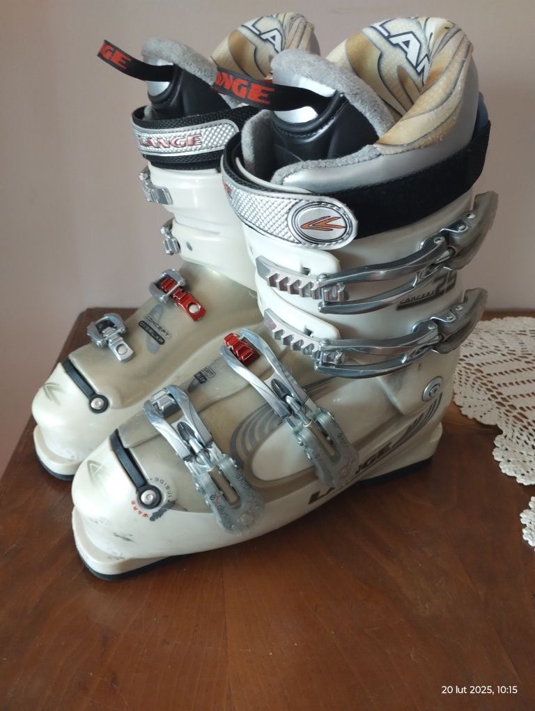 Narty Rossignol z butami 26,6