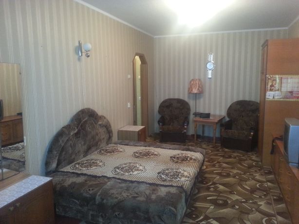 ПОСУТОЧНО комната, квартира для 3-4-7-12 мест.Украинка с ДОКУМЕНТАМИ.