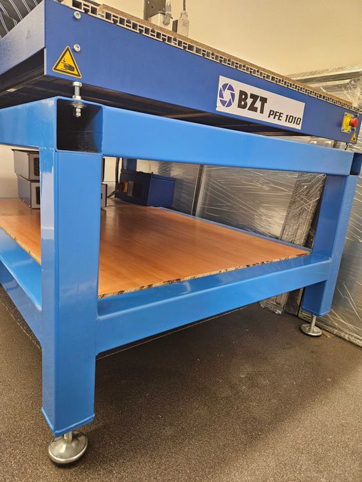 Frezarka 3 osiowa BZT PFE 1010-PX