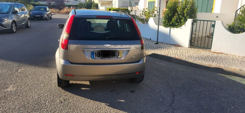 Vendo ford FORD - FOCUS 1.6 TDCI 109 TREND em bom estado