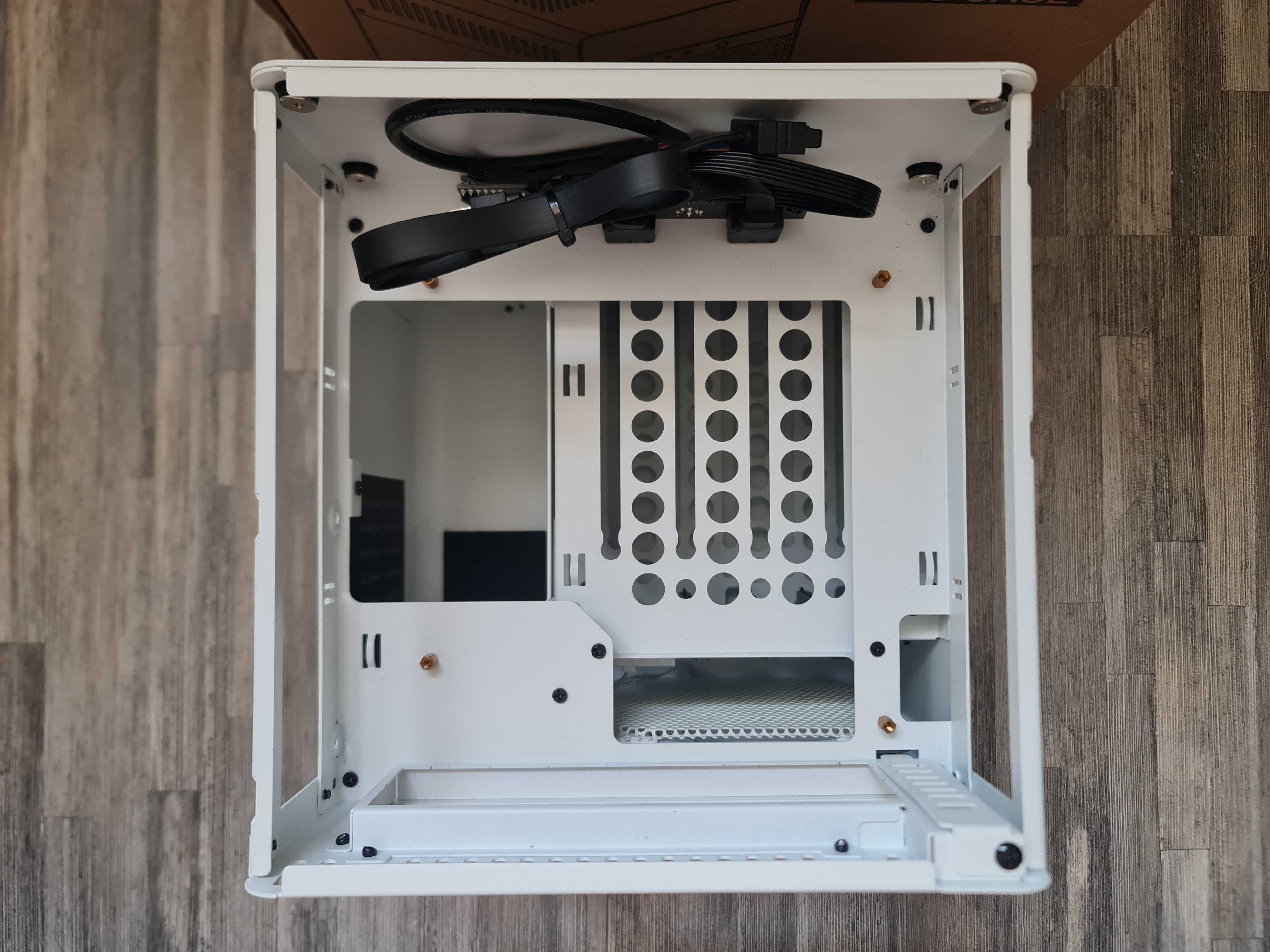 Jonsbo N2 5 bay NAS