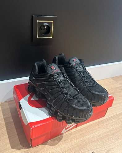 Buty damskie Trampk Nike_Shox_TL_Black R.44