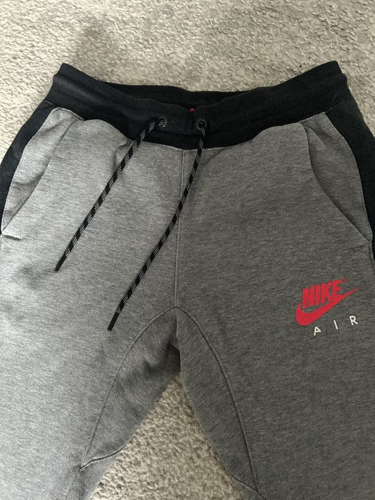 Spodnie dresowe Nike roz S