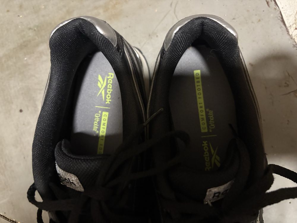 Buty Reebok Classic czarne – rozmiar 39