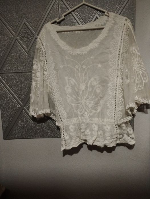 Blusa branca para mulher