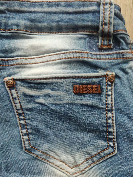 Стильные женские джинсы Diesel (Tурция) голубого цвета, (см. замеры)