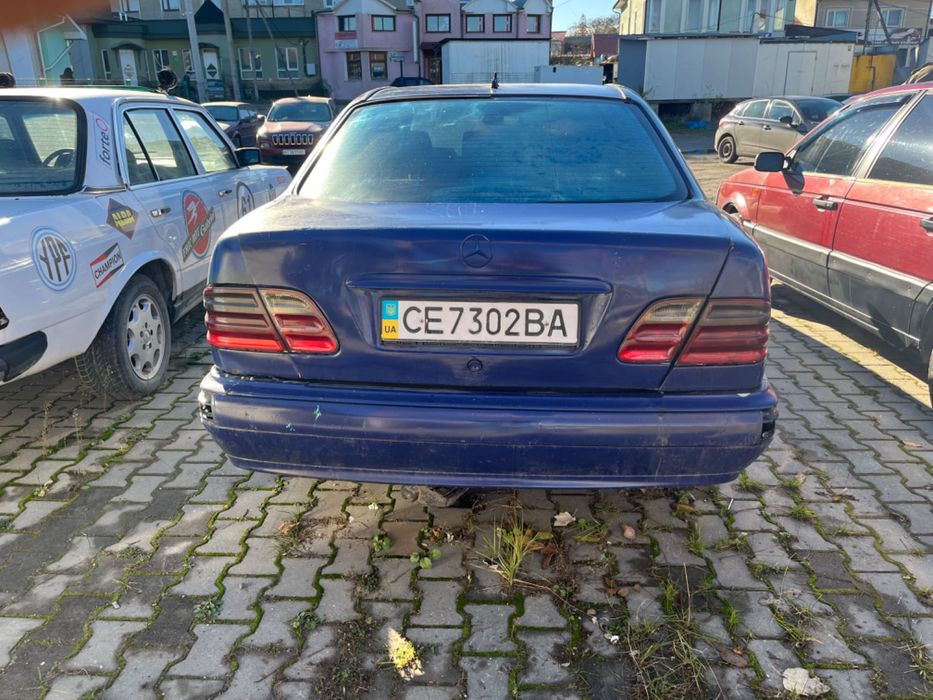 Mercedes W210 2.2 дизель. Обміняю.