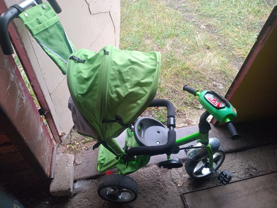 Дитячий триколісний велосипед