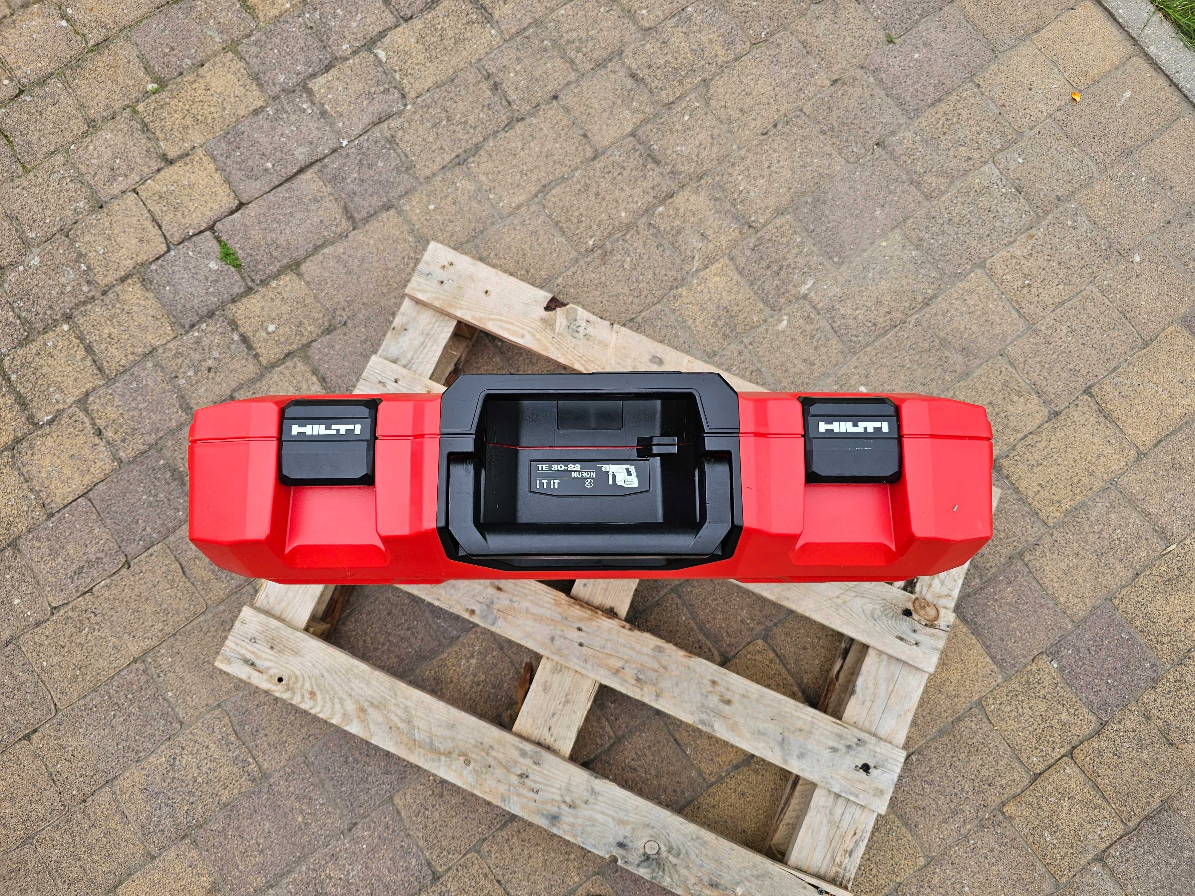 HILTI TE 30-22 młotowiertarka nuron 2x12Ah FAKTURA zestaw