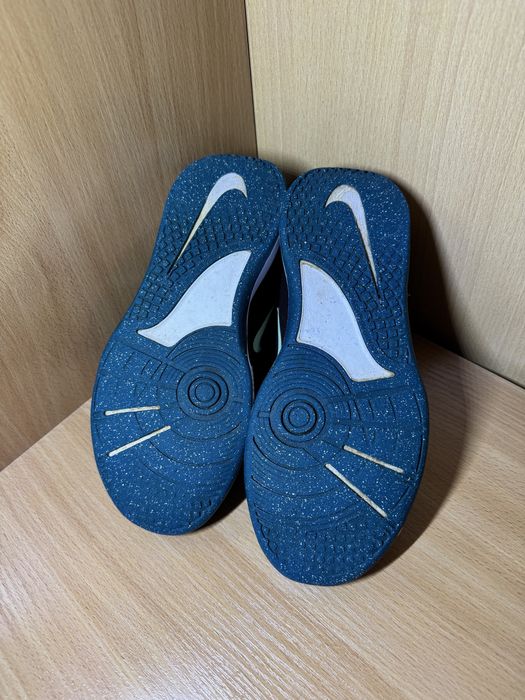 Кроссовки nike multicourt размер 37.5 (23.5 см)
