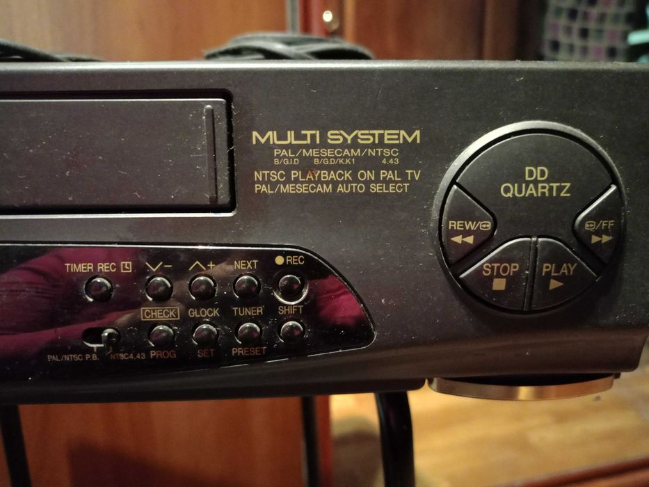 Відеомагнітофон Panasonic NV-SD2