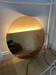 Lampa ścienna lustro LED IKEA VARMBLIXT okrągła okrągłe czarny kabel