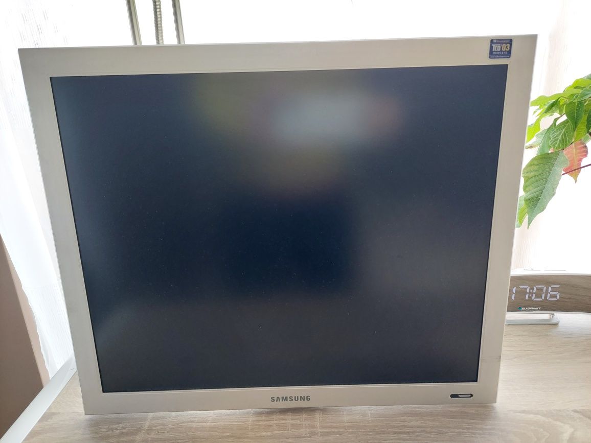 Monitor Samsung 193P Plus