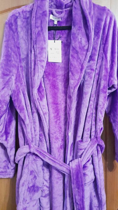 Linea. Оригинал. Новый махровый халат.