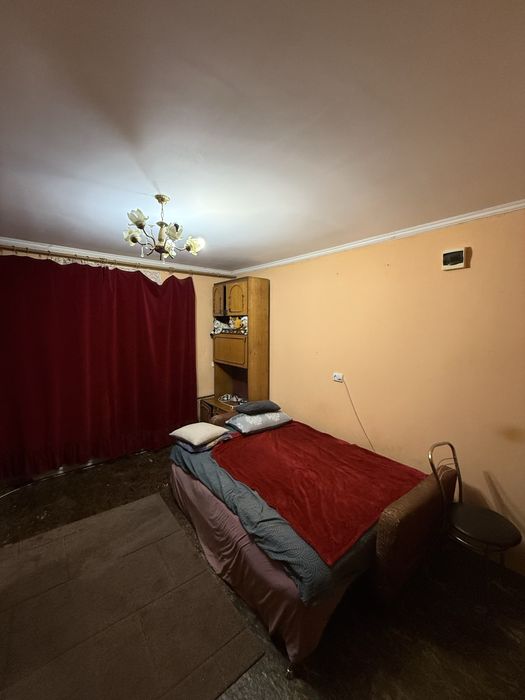 Оренда 1 к. Кварт. В приватному Будинку вул . Г.Майдану біля 17 Пошти