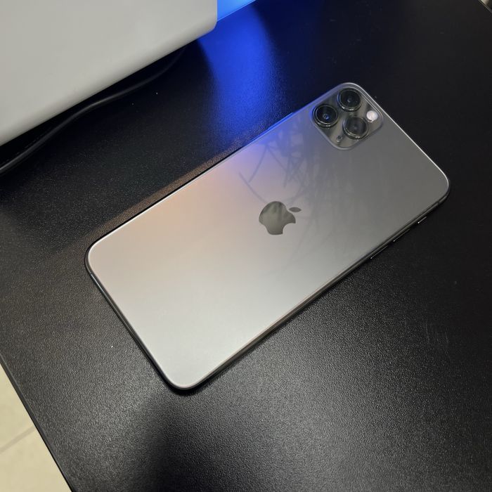 Apple Айфон iPhone 11 Pro Max Graphite сірий 256Gb NEVERLOCK