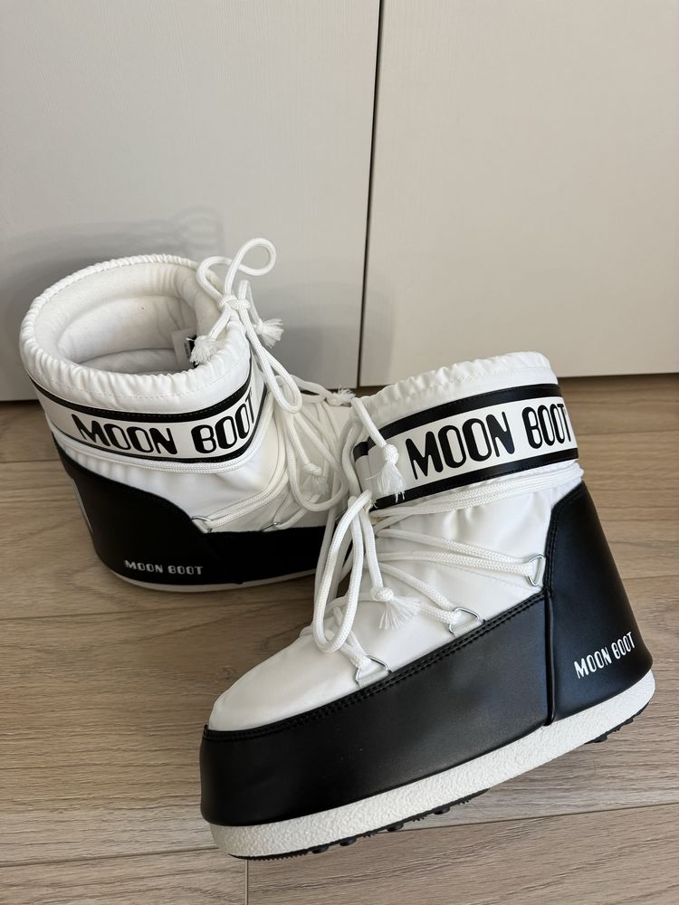 Moon Boot Iconic Low white/black - gwarancja