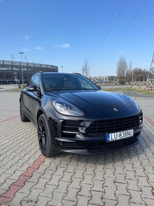 Porsche Macan Salon Polska, faktura VAT23%