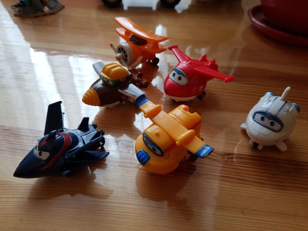 Super Wings figurki