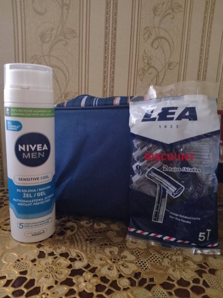 Гель для бритья Nivea, станки для бритья