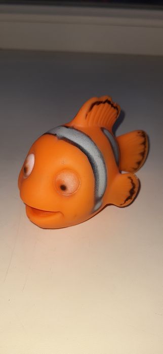 Рибка Немо гумова іграшка-пищалка для купання