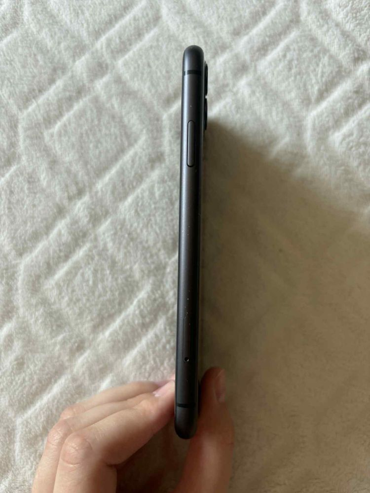 Iphone 11 stan bardzo dobry