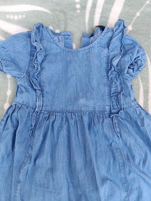 Jeansowa sukienka r.92/98