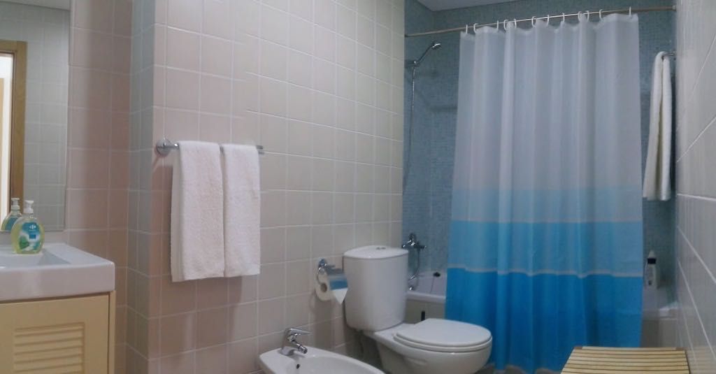 Apartamento T2 piscina aquecida, ar condicionado e Internet