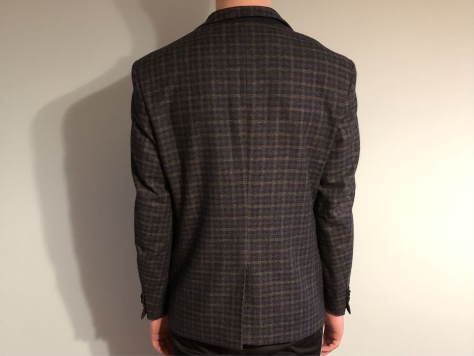 Męska marynarka w kratę marki Bytom