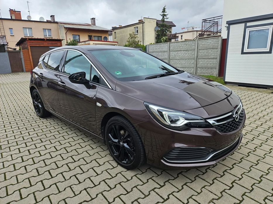Opel Astra Xenon Ledy Navi Skóra Pełna Opcja