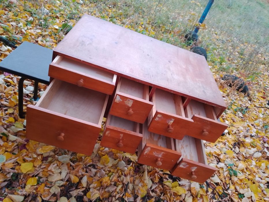 Продам винтажный картотечный шкаф .