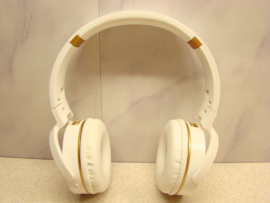 Słuchawki nauszne bezprzewodowe bluetooth lekkie mp3 radio składane