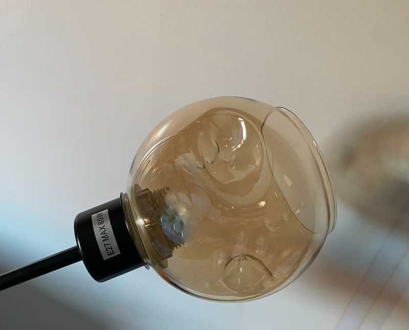 Сучасна люстра на 4 плафона припотолочна чорна